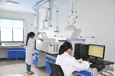 攜環保與經濟共達彼岸-安慶新媒體經濟行走進安慶鑫祥瑞環?？萍? />
</span>
<span id=